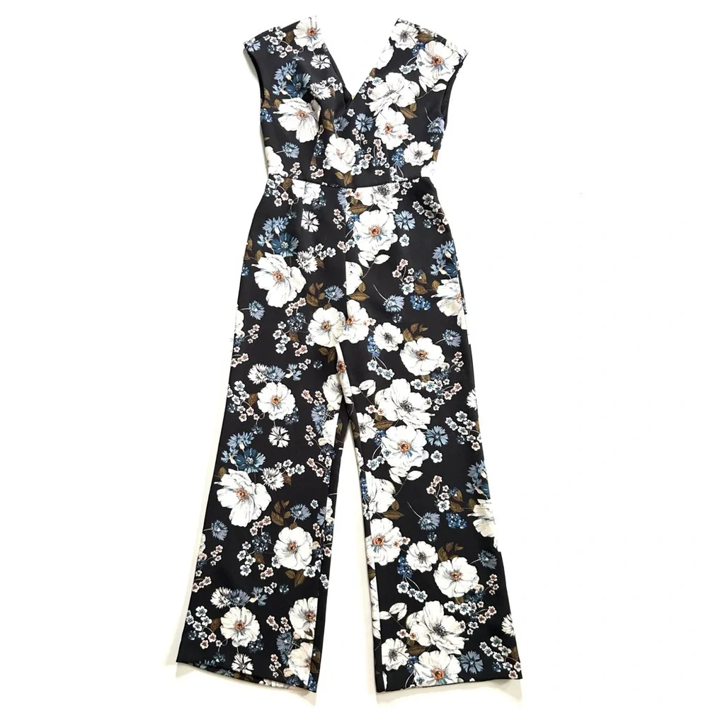 Gianni Bini Navy Blue Floral Printed Harper Knit V-Neck Jumpsuit - Picture 3 of 9